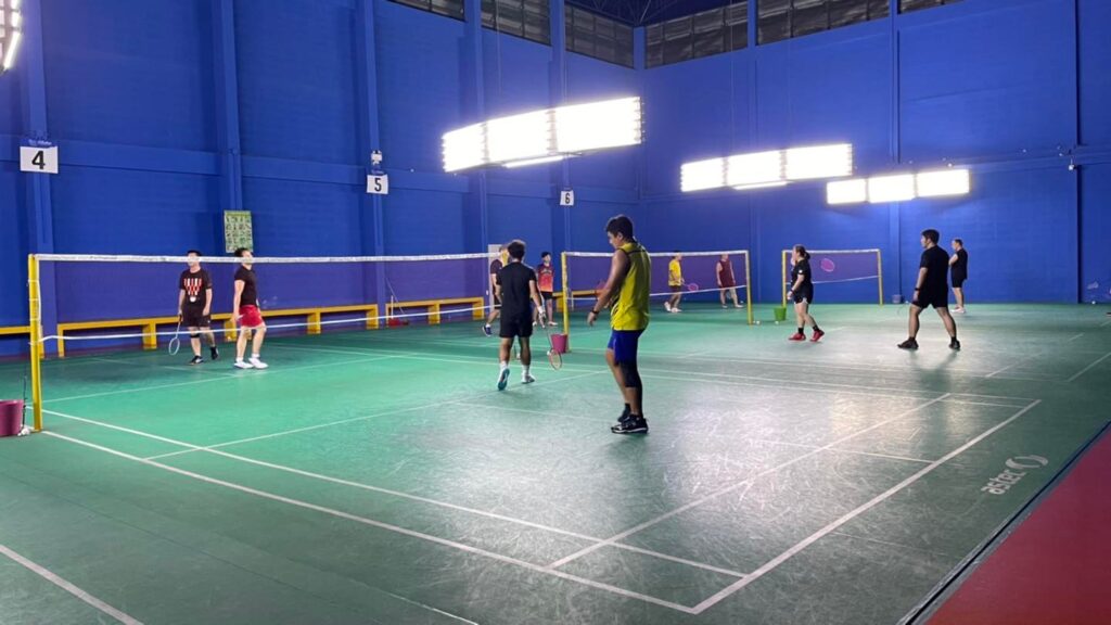 คอร์ทแบดมินตัน